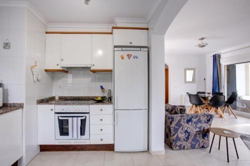 eagle_kitchen_view2
