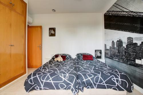 eagle_zebra_bedroom2